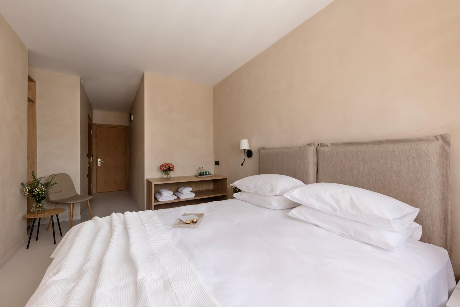 Regal Mitropoleos Hotel